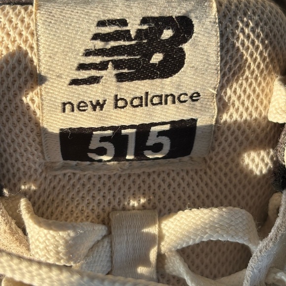 New Balance White and Teal Sneakers - Picture 9 of 10